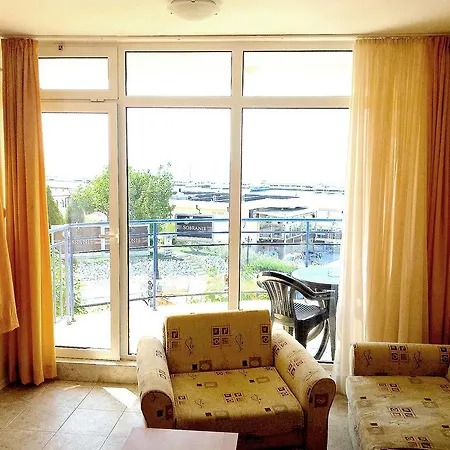 In Vega Village סבטי ולאס