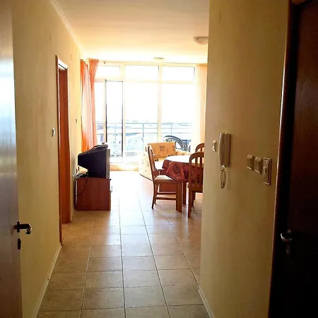 In Vega Village דירה
